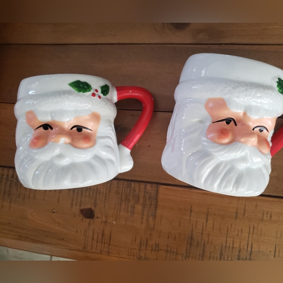 Santa Mugs - Picture 1 of 5